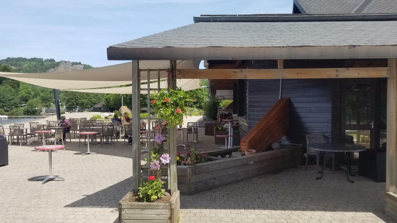 Hôtel Domaine du Lac Chambon Murol Exterior foto